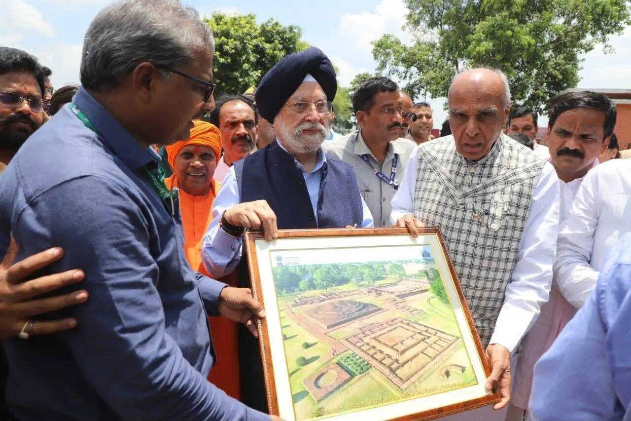 (अपडेट) केंद्रीय मंत्री हरदीप पुरी ने कपिलवस्तु में किया विपश्यना पार्क एवं लाइट एंड साउंड शो का लोकार्पण