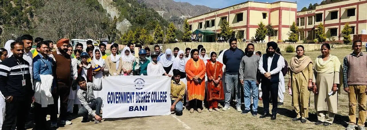 महिला सप्ताह पर जीडीसी बनी में आंतरिक खेलों का आयोजन, छात्राओं ने दिखाई खेल प्रतिभा