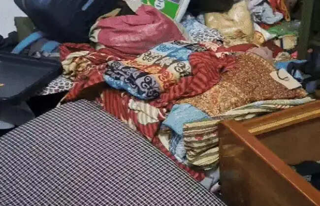 नारनाैल के गांव जड़वा में पूर्व सैनिक के घर चोरी