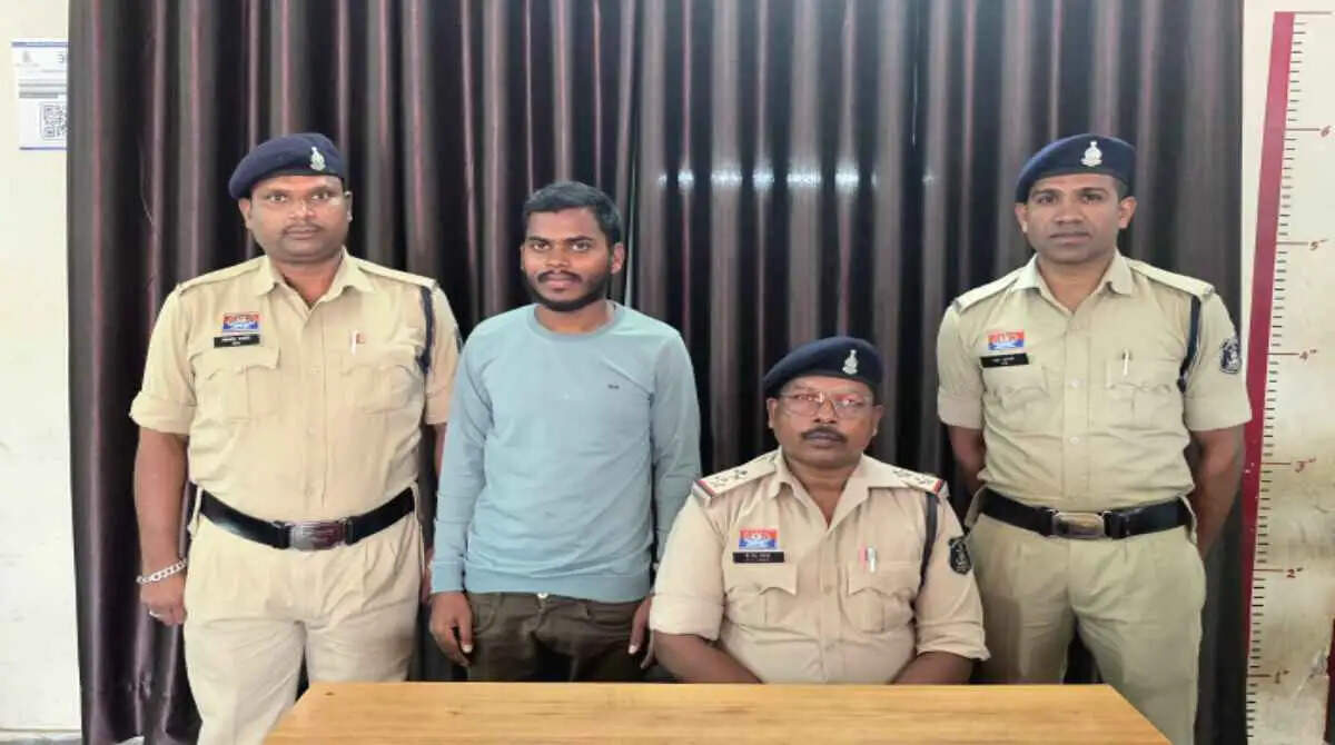 जांजगीर-चांपा पुलिस कार्यालय में जहर सेवन कर दबाव बनाने की कोशिश, आरोपित गिरफ्तार