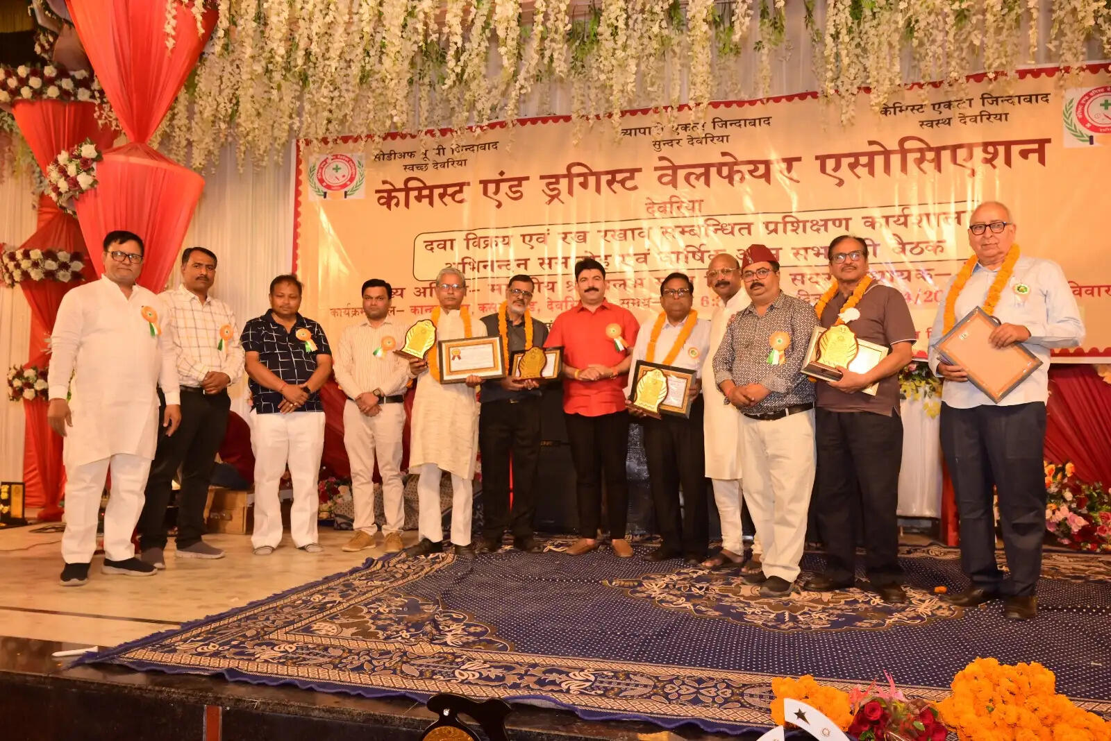 कोरोना काल में दवा व्यवसायियों की भूमिका अतुलनीय रही : शलभ