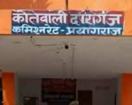 ट्रक की टक्कर से बाइक सवार महिला की मौत, पति घायल