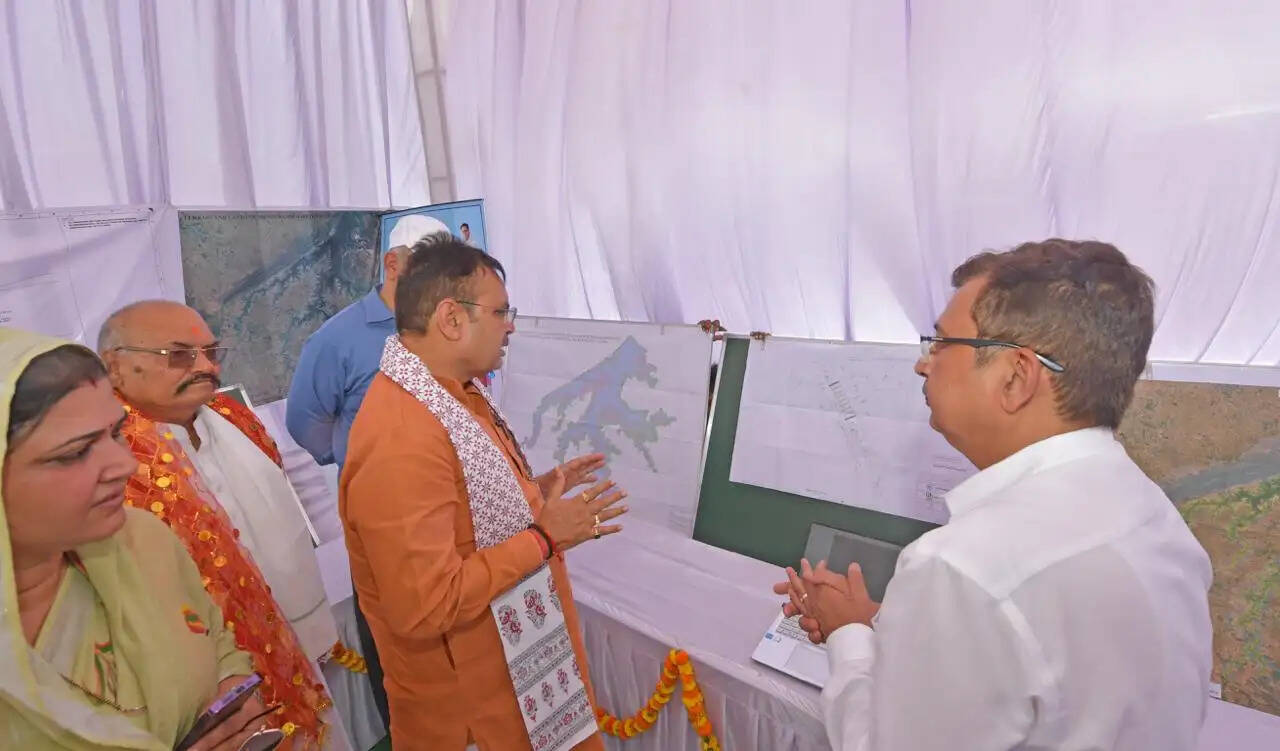 गंगादशमी पर मुख्यमंत्री ने किया बंध बरेठा बांध पर जल पूजन, ‘वंदे गंगा जल संरक्षण जन अभियान-2026’ का शुभारंभ