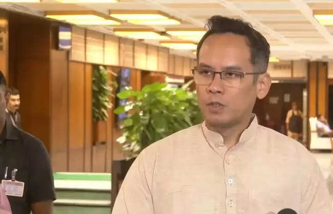 प्रधानमंत्री को सदन में अहम मुद्दों पर बोलना चाहिए: गौरव गोगोई