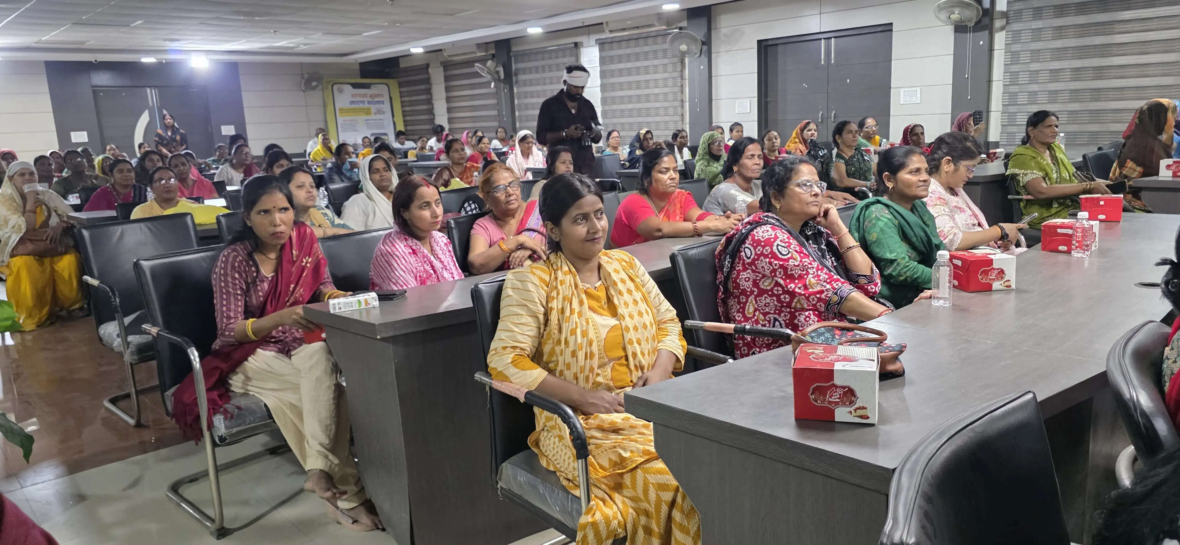 कांग्रेस—सपा सरकार के मुकाबले भाजपा सरकार में महिलाओं को अधिक सम्मान व अधिकार मिला : चारू चौधरी