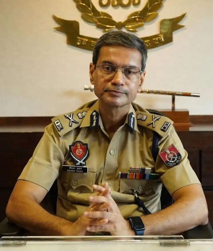 केंद्र सरकार ने 'लॉरेंस ऑफ पंजाब' डॉक्यूमेंट्री की रिलीज पर रोक लगाई