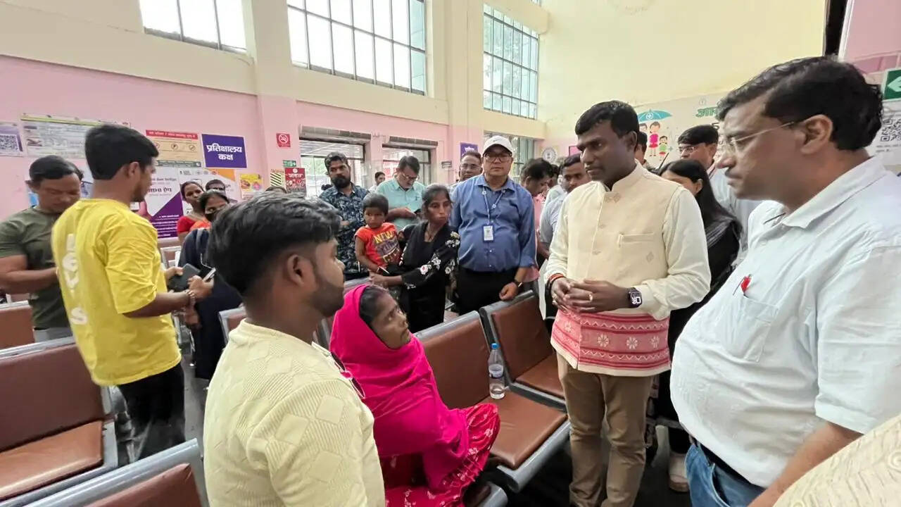 सदर अस्पताल में लापरवाही बर्दाश्त नहीं : डीसी