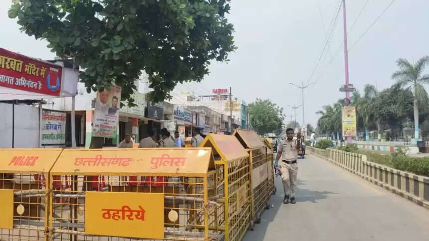 कोरबा : कांग्रेस कार्यालय की सुरक्षा बढ़ाई गई, भारी संख्या में पुलिस बल तैनात