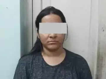 कोलकाता में फर्जी पासपोर्ट और दस्तावेजों के साथ महिला गिरफ्तार