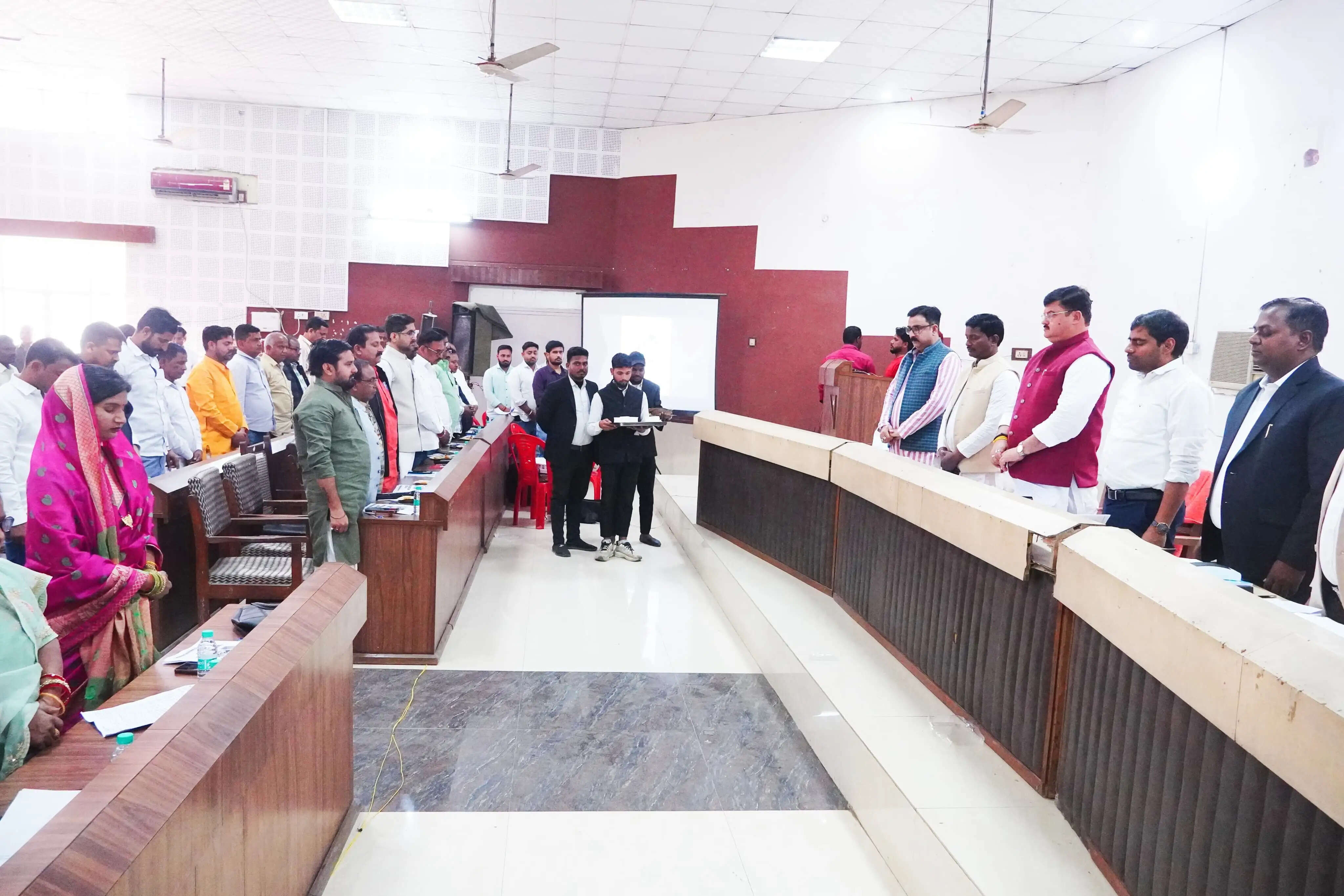 15 फ़ीसदी से अधिक 'डाउन' निविदा पर होगी कार्यों की विशेष जांच