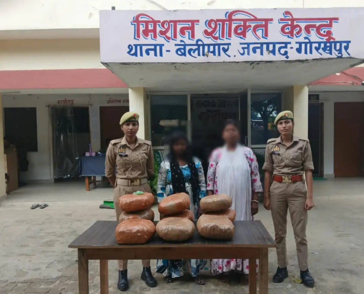 17.8 किलो गांजा के साथ दो महिलाएं गिरफ्तार