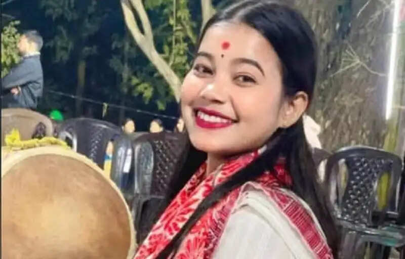 सड़क हादसे में बिहू नृत्यांगना की मौत