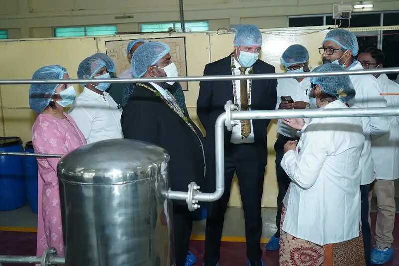 न्यूजीलैंड के विशेषज्ञों ने मप्र के साथ साझा की शहद प्रसंस्करण और विपणन की आधुनिक तकनीकें