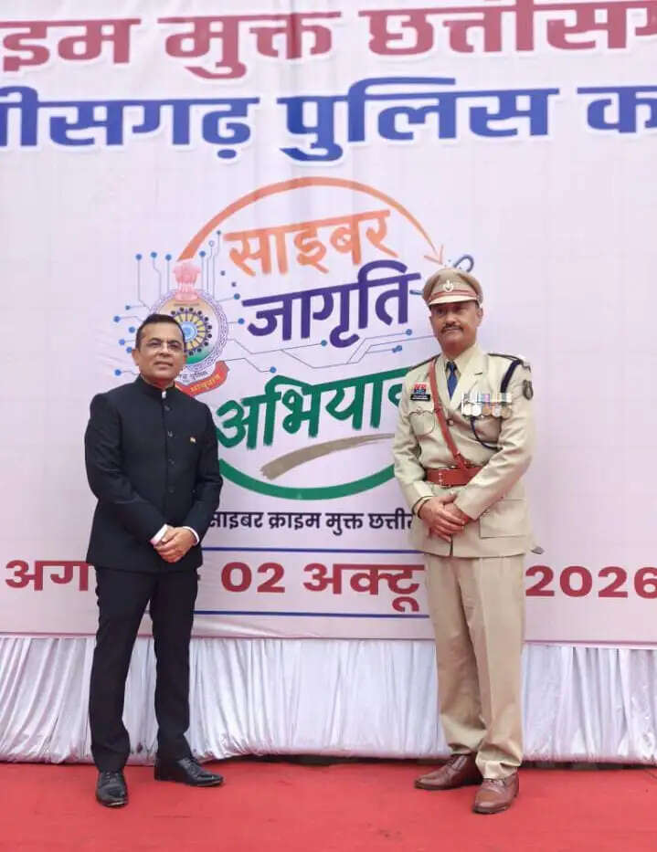 स्वतंत्रता दिवस पर साइबर जागृति अभियान, मंत्री गुरुवंत खुशवंत ने सेल्फी लेकर दिया साइबर सुरक्षा का संदेश