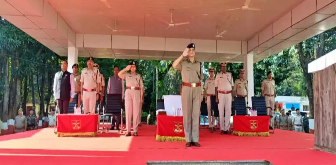 पुलिस संस्मरण दिवस पर झारखंड के तीन शहीद जवानों को श्रद्धांजलि