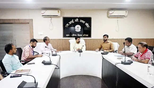 हितग्राहियों के आवेदनों पर त्वरित कार्यवाही कर ऋण स्वीकृति की प्रक्रिया शीघ्रता से पूरी करायें बैंकर्स