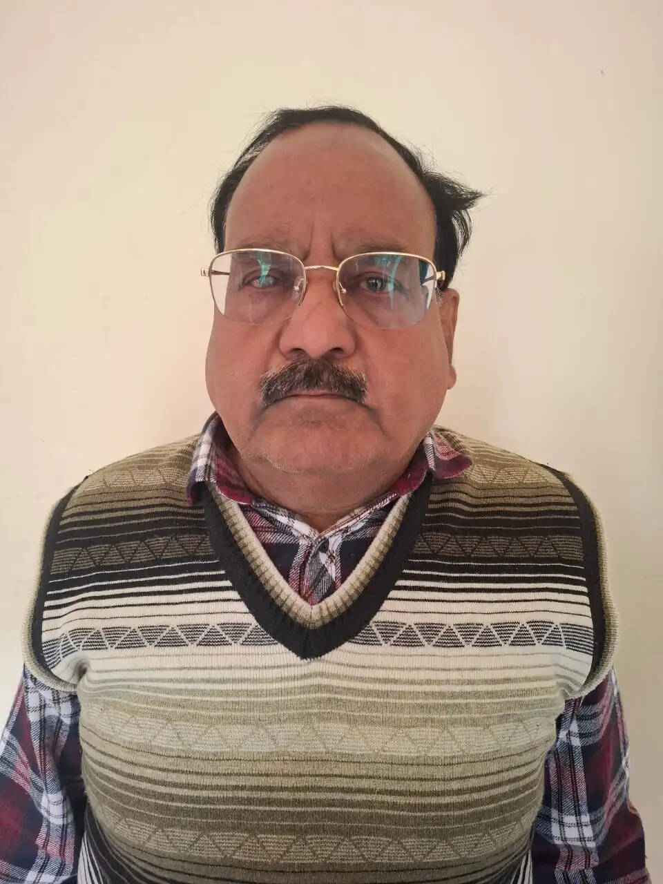 कफ सिरप तस्करी के मुख्य आरोपित के पिता भोला प्रसाद पर पिट एनडीपीएस एक्ट के तहत कार्रवाई, एक साल रहेगा जेल में