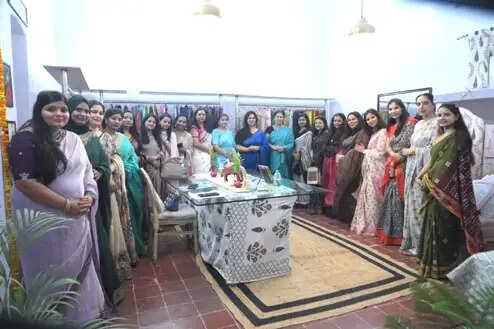 महिलाओं एवं युवाओं को कौशल विकास के माध्यम से बनायेंगे आत्मनिर्भर : हिमा चौहान