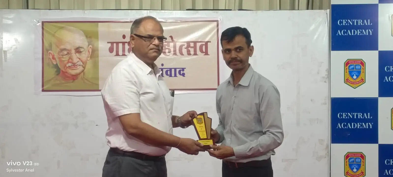 गांधी महोत्सव समिति : गांधी विचार को दैनिक व्यवहार में उतारें