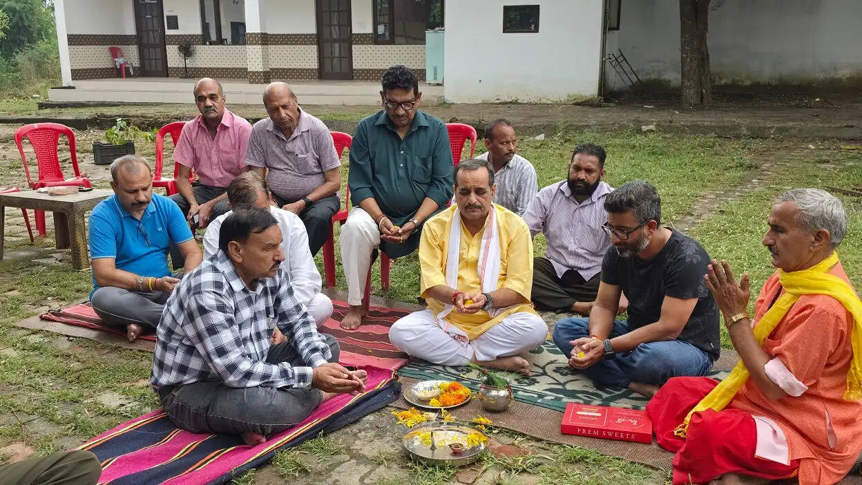बावा कैलख देव मंदिर में 16 लाख रुपये से बनेगा स्टील शेड