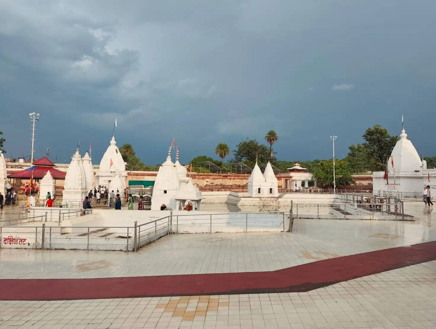 अनूपपुर: नौतपा के पहले दिन दोपहर बाद आसमान में काले बादलों की लुका छुपी, अमरकंटक में मौसम सुहाना