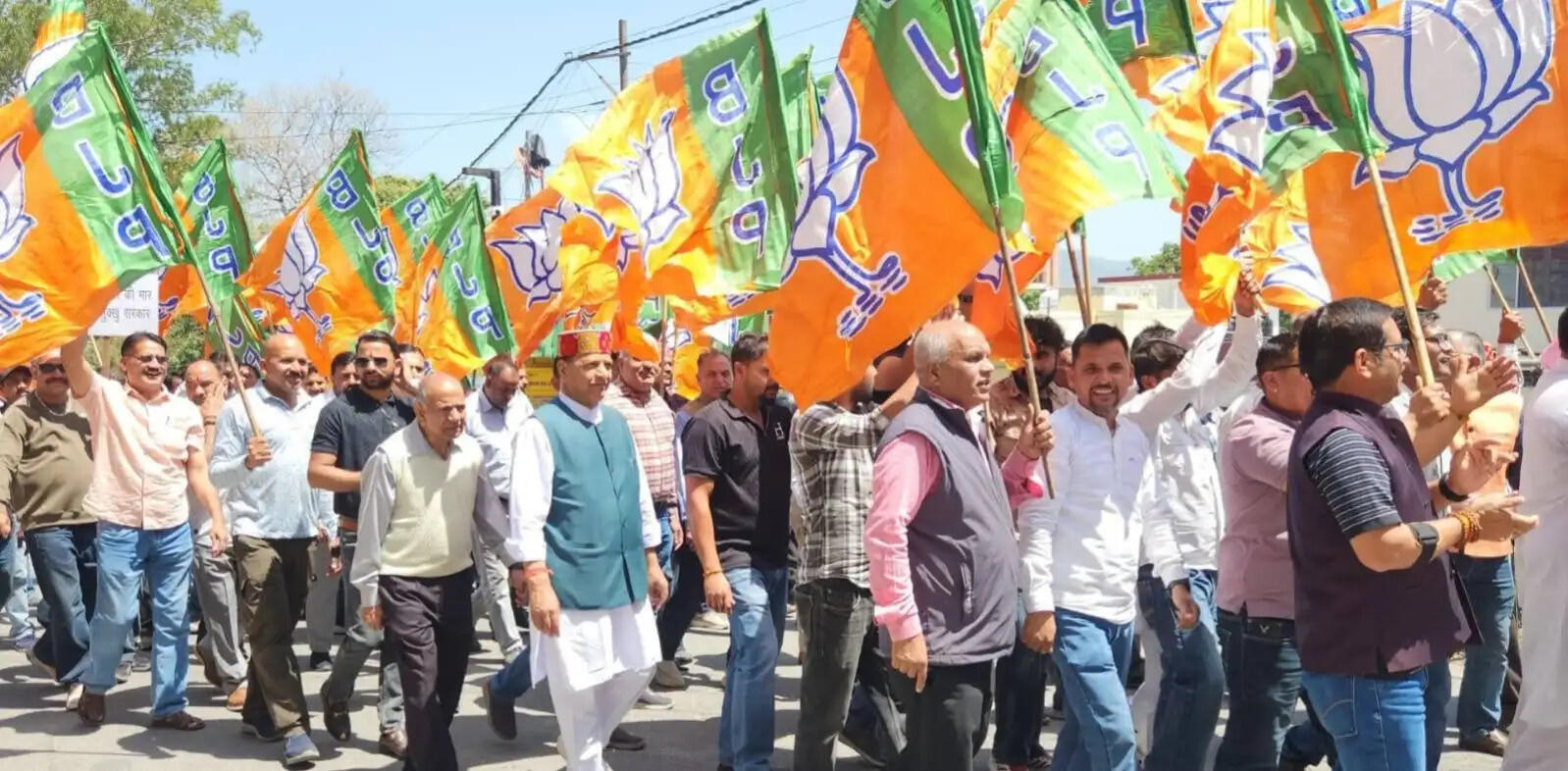 साढ़े तीन साल में कांग्रेस सरकार ने हिमाचल की जनता की कमर तोड़ी : डॉ. राजीव बिंदल