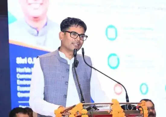 ओपी चौधरी ने कहा – रायगढ़ में बनेगा एआई एक्सीलेंस सेंटर, युवाओं को मिलेगा नई तकनीक का प्रशिक्षण