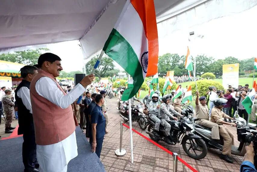 राष्ट्रभक्ति और जनभागीदारी का उत्सव बन चुका है हर घर तिरंगा, घर-घर तिरंगा अभियान : मुख्यमंत्री डॉ. यादव