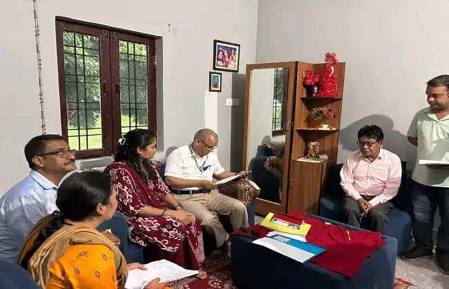 दावे-आपत्तियों की सुपर चेकिंग के लिए अधिकारियों ने तीन जिलों का किया स्थलीय निरीक्षण