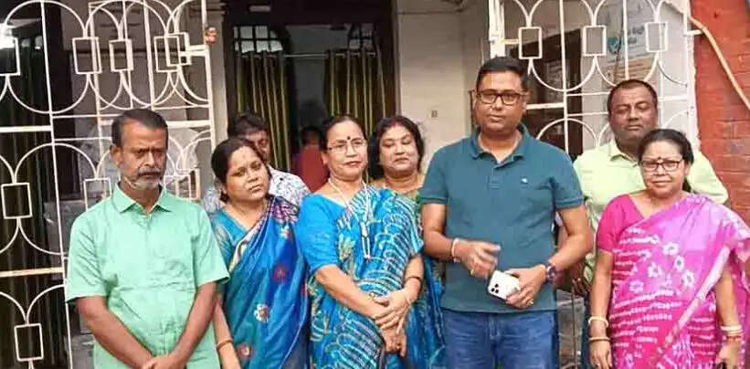 कूचबिहार नगरपालिका : अविश्वास प्रस्ताव के बीच चेयरमैन दिलीप साहा ने दिया इस्तीफा