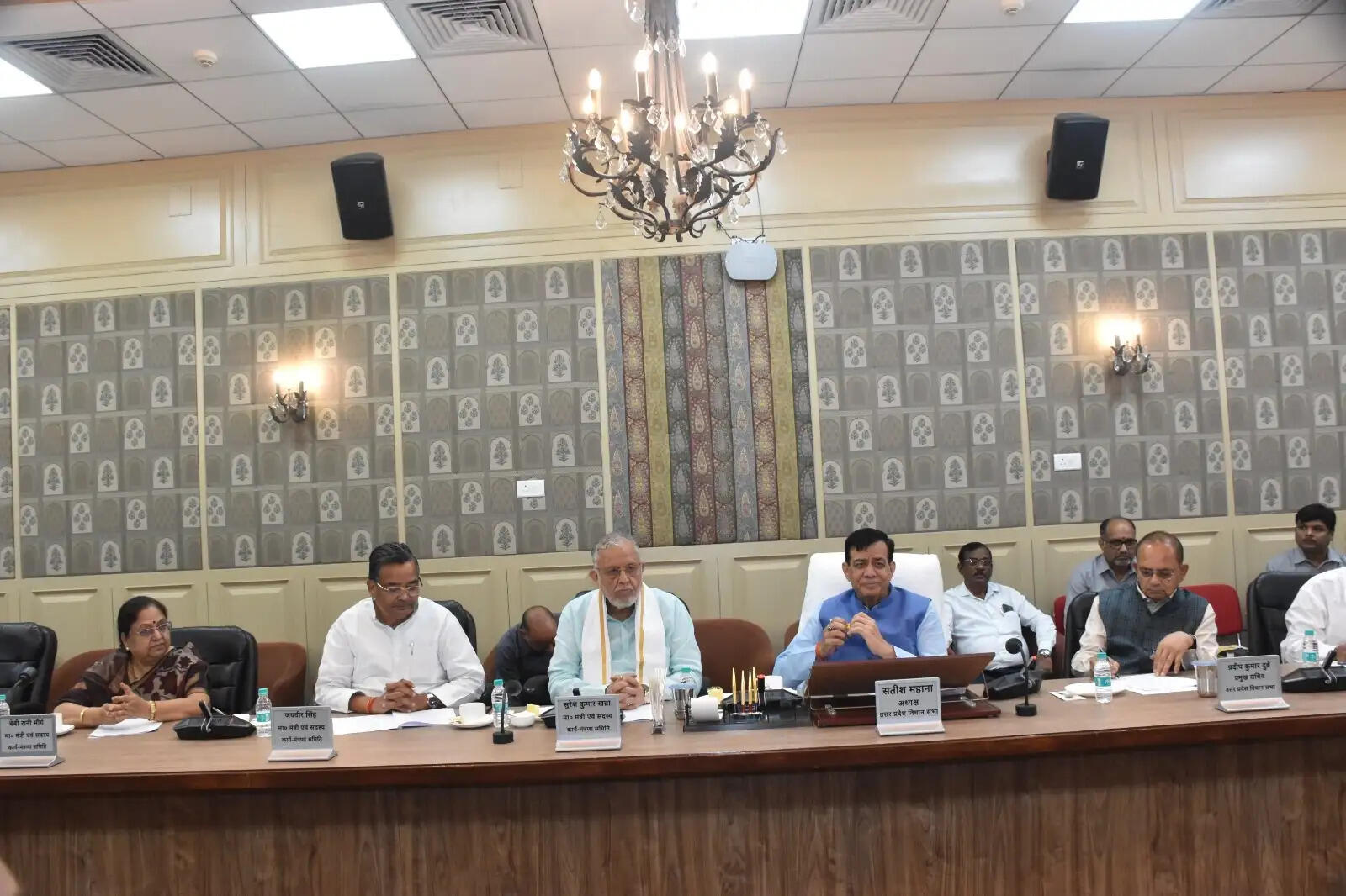 सदन के सुचारू संचालन के लिए सभी दलों का सहयोग अपेक्षित : सतीश महाना