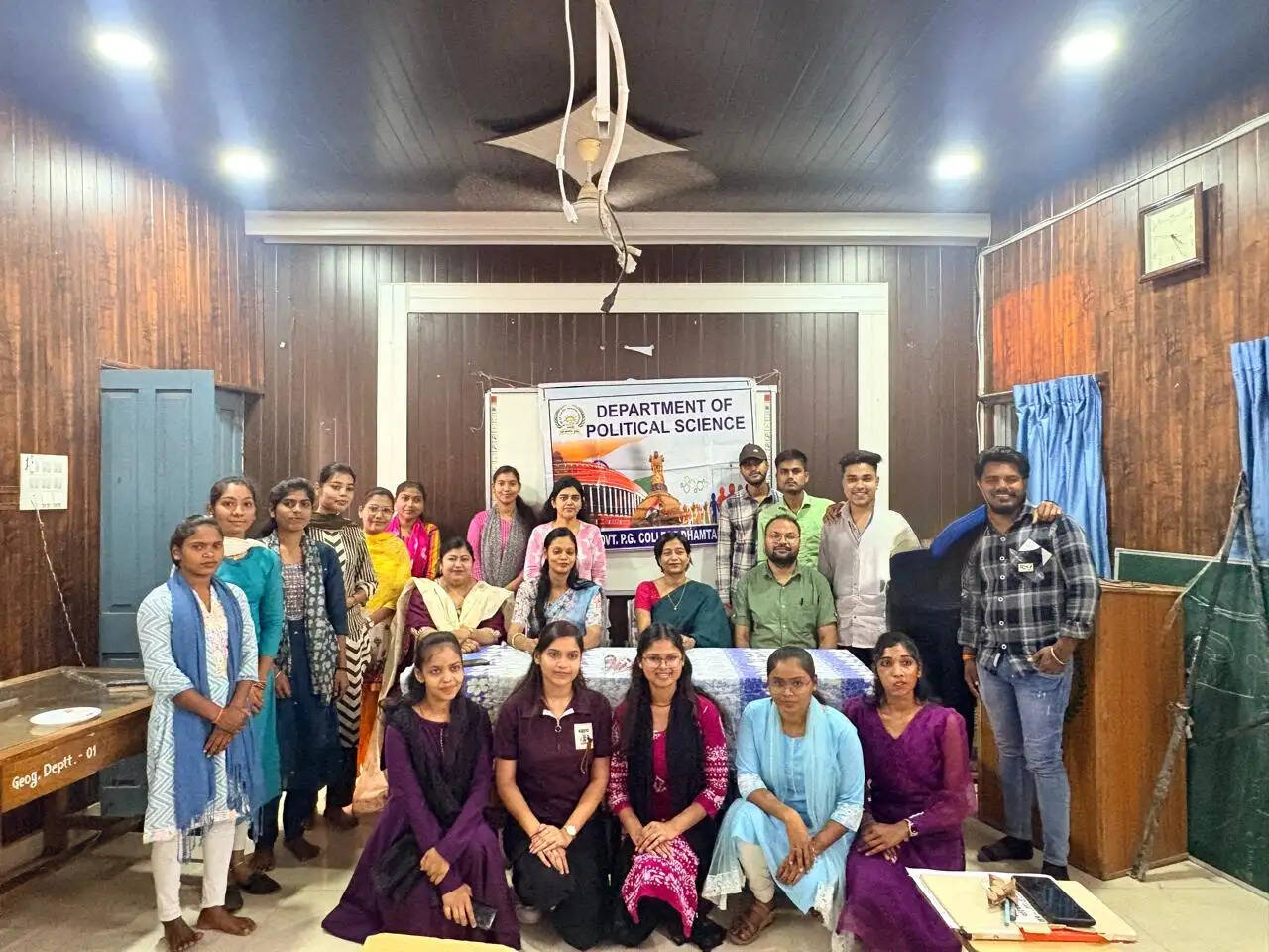 व्यक्तित्व विकास पर कैपेसिटी बिल्डिंग कार्यक्रम आयोजित, विद्यार्थियों को सफलता के सूत्र बताए