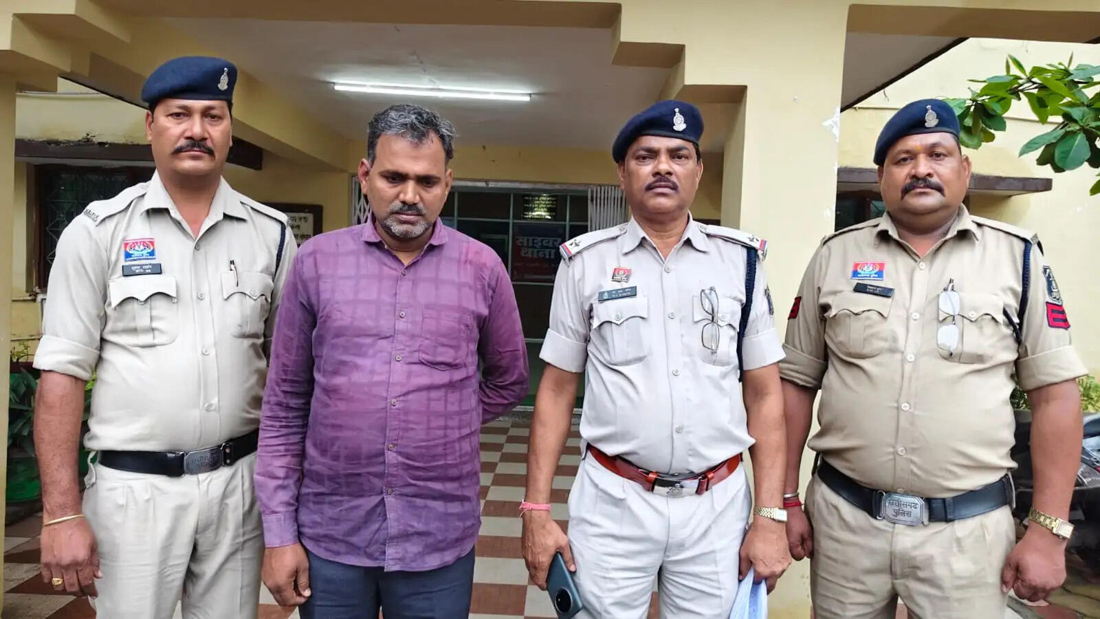 छेड़छाड़ के मामले में सात माह से फरार आरोपित गिरफ्तार, न्यायिक रिमांड पर भेजा