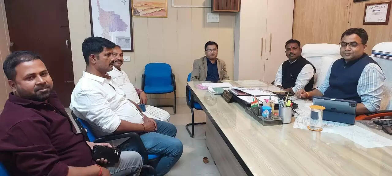 जनसमस्याओं के निराकरण को लेकर विधायक ने एसडीएम से की भेंट