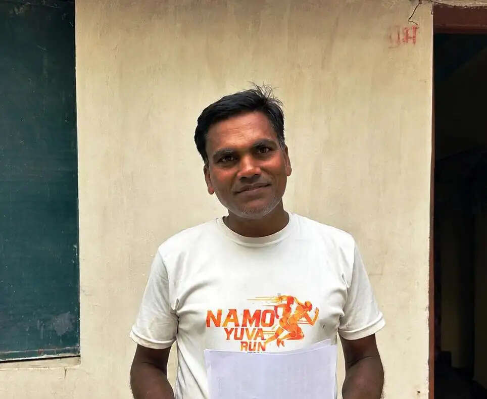 सीएम हेल्पलाइन 1076 से हीरालाल कश्यप को मिली बड़ी राहत, बच्चों के आय, जाति और निवास प्रमाण पत्र समय पर हुए जारी