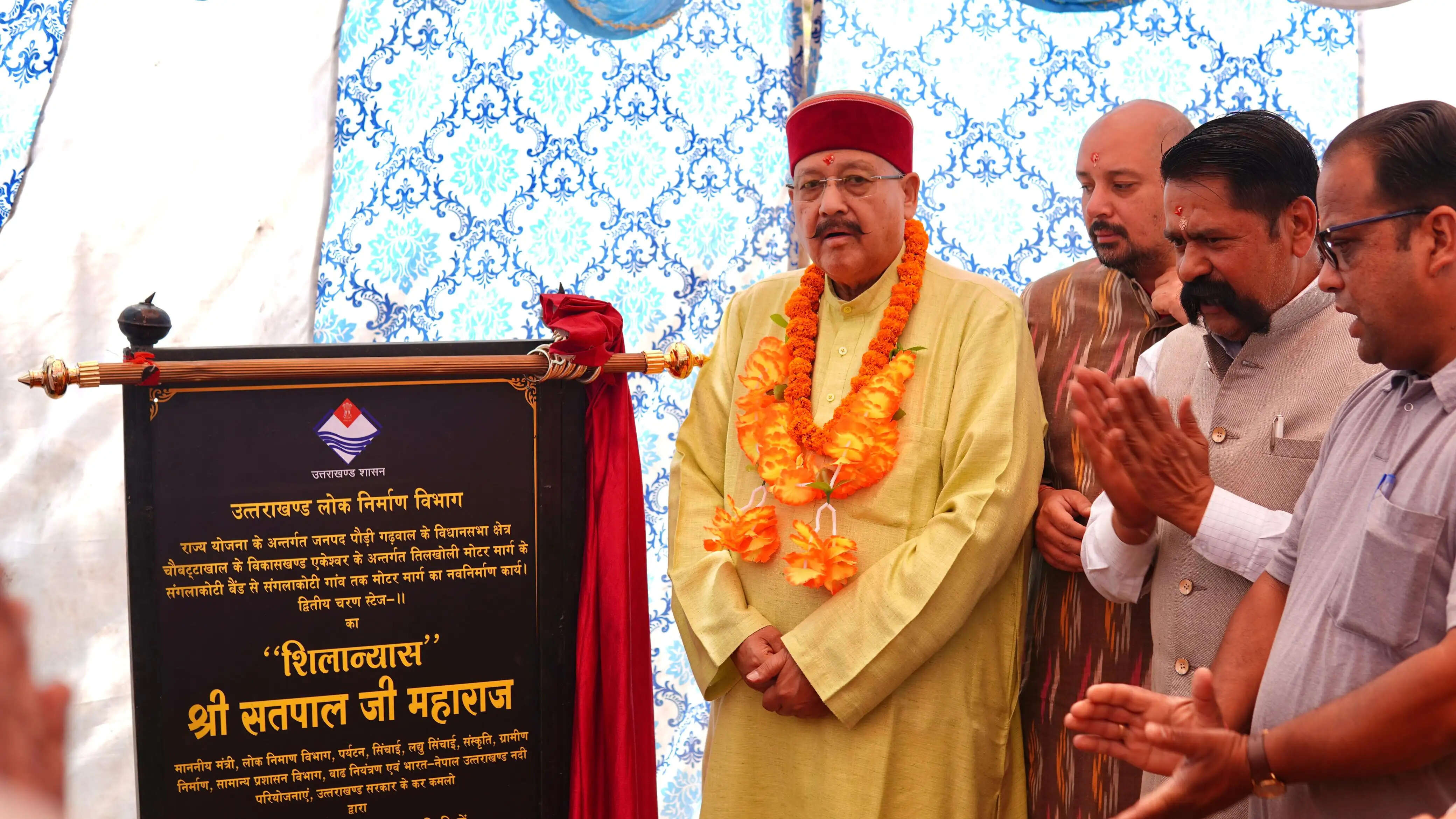 नालियां, सुरक्षा दीवारें और जल निकासी कार्य होंगे पूरे : महाराज