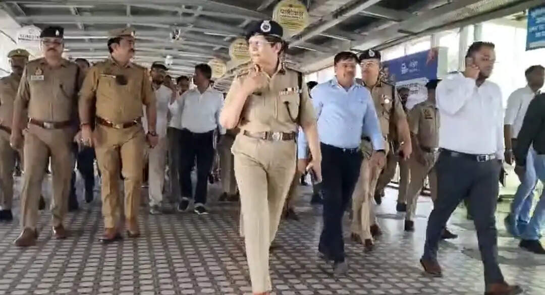 प्लेटफॉर्म पर भीड़ बर्दाश्त नहीं, लूट और चेन पुलिंग पर सख्ती : महानिदेशक रेलवे