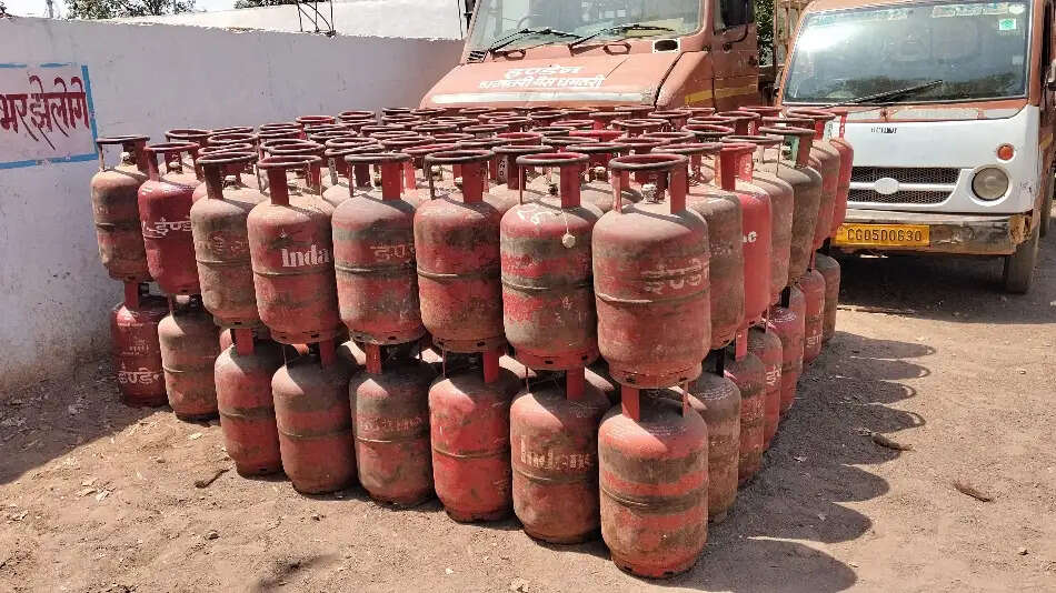 ई-केवाईसी नहीं कराने वाले 18 हजार गैस उपभोक्ताओं की बुकिंग बंद