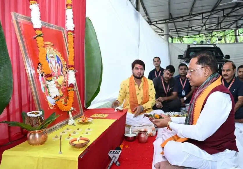 सृजन, कौशल और श्रम के सम्मान का संदेश देती है भगवान विश्वकर्मा की आराधना : मुख्यमंत्री साय