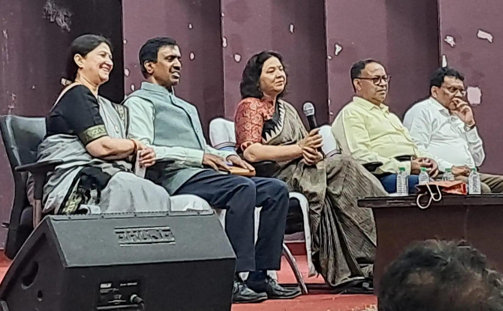 रांची विवि के सभी आधिकारिक सोशल मीडिया हैंडल से खबरों का सटीकता से हो प्रकाशन : कुलपति