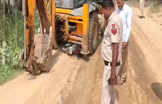 नारनाैल में अवैध खनन रोकने पहुंची वन विभाग की टीम पर हमला