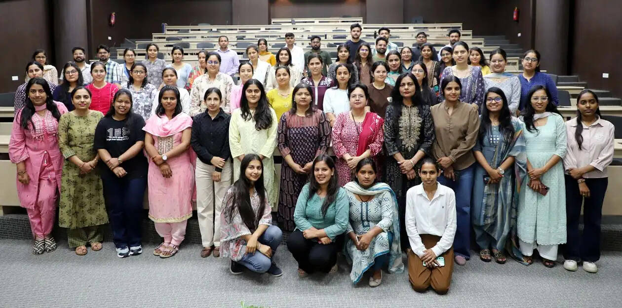 हिसार : गुरु जम्भेश्वर विश्वविद्यालय के वूमेन सेल ने शुरू की कार्यक्रमों की श्रृंखला