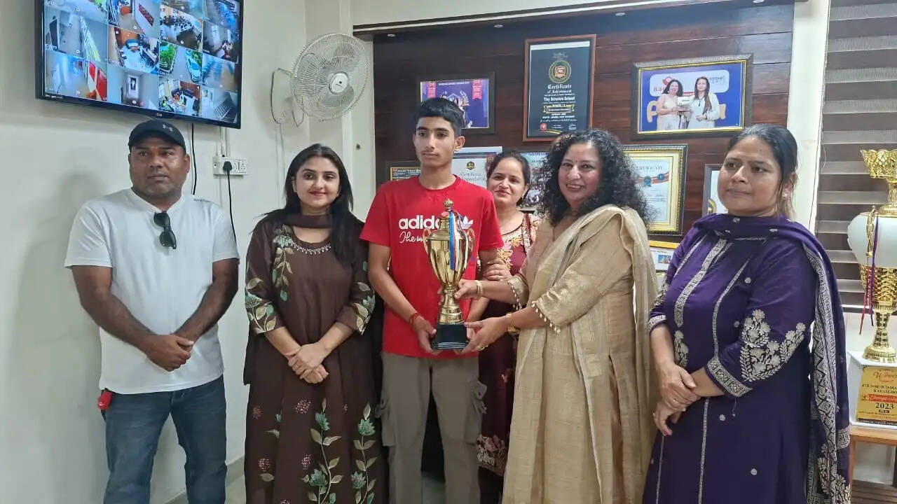 टाइनी स्कॉलर्स स्कूल का छात्र राष्ट्रीय बॉक्सिंग चैंपियनशिप के लिए चयनित, बढ़ाया गौरव