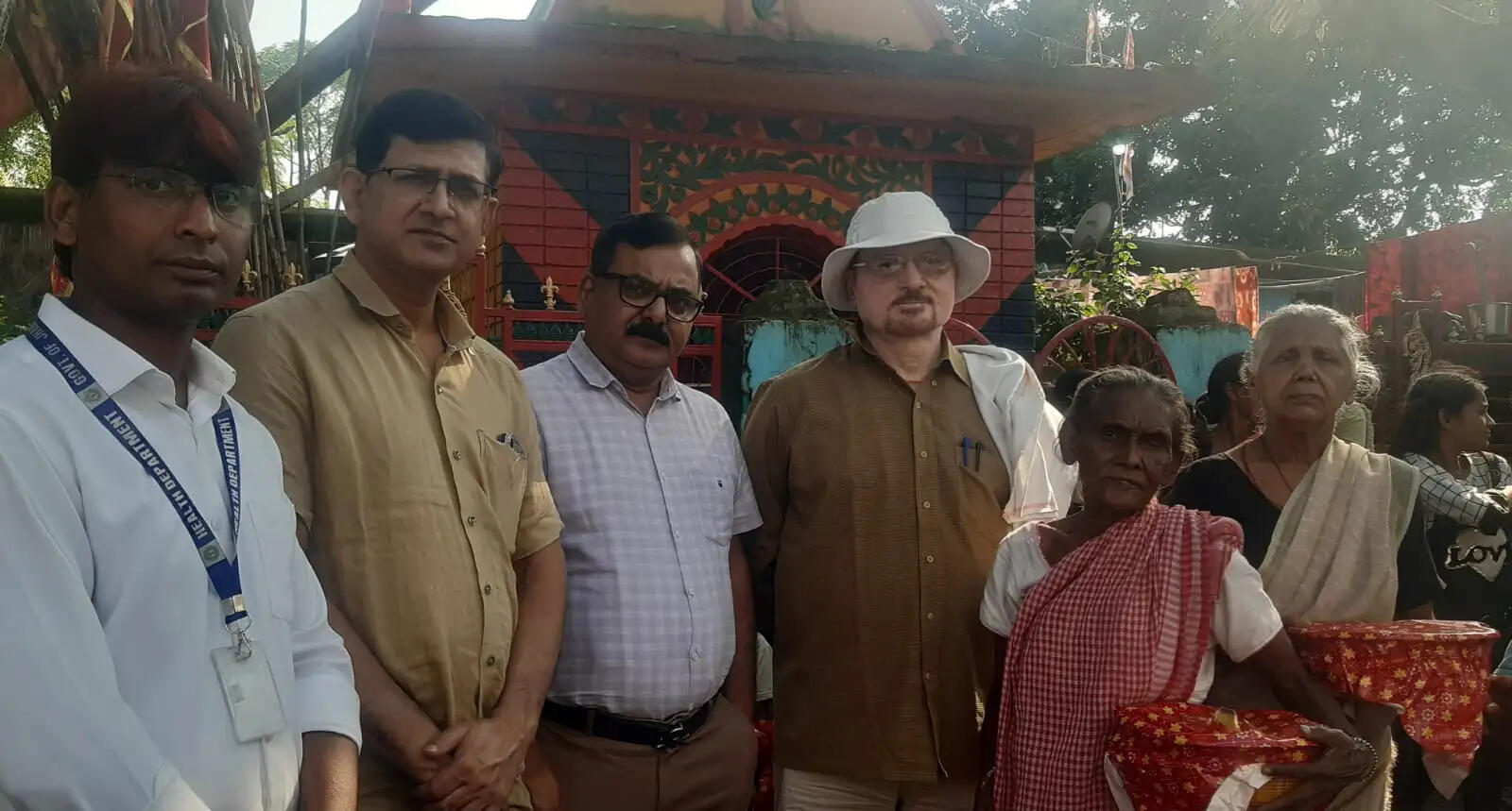 गांधी जयंती पर कुष्ठ उन्मूलन का संकल्प, कुष्ठ कॉलोनी पहुंचे सिविल सर्जन