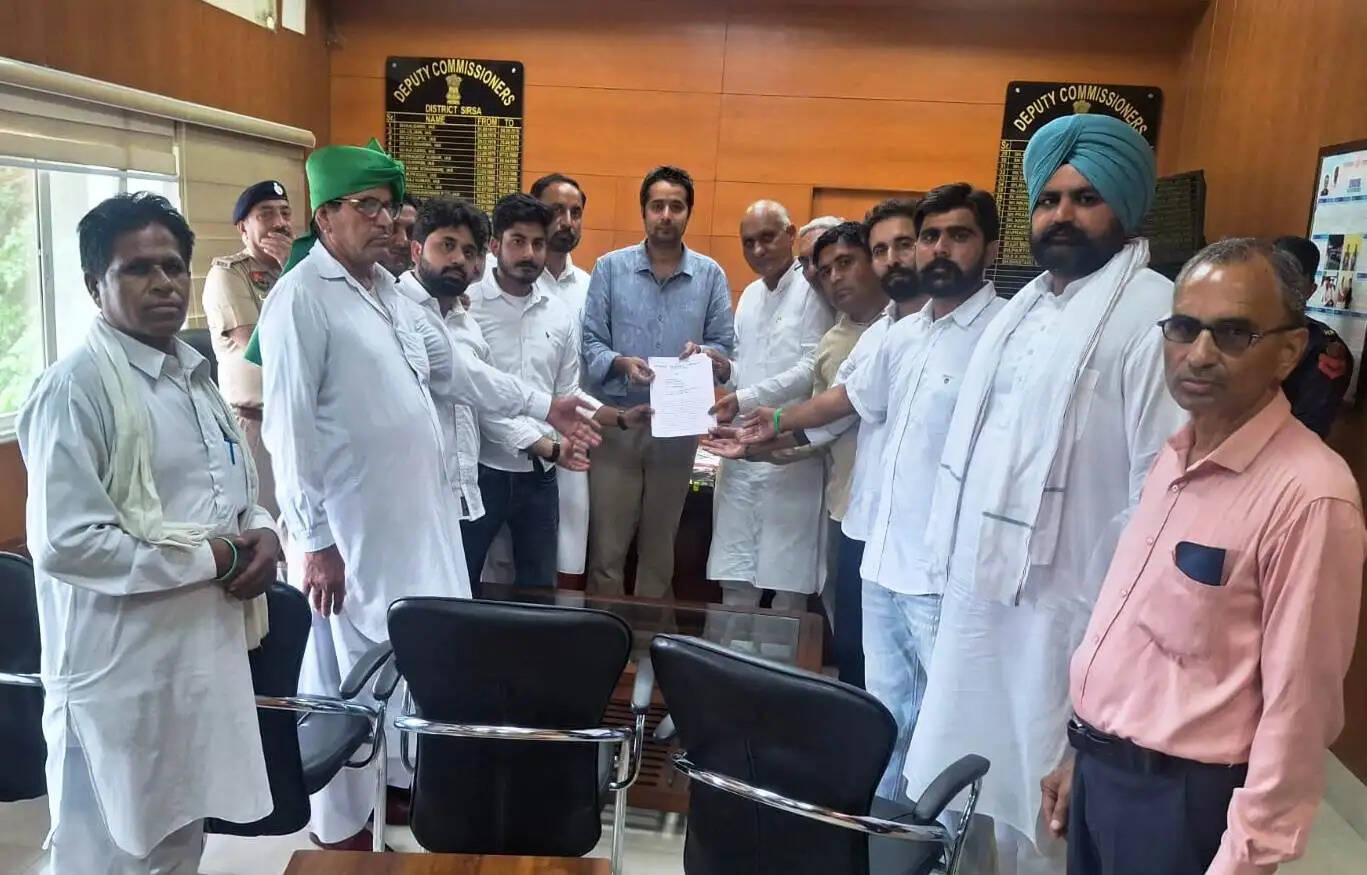 सिरसा: आंदोलनकारियों पर लाठीचार्ज के विरोध में सड़कों पर उतरी इनेलो