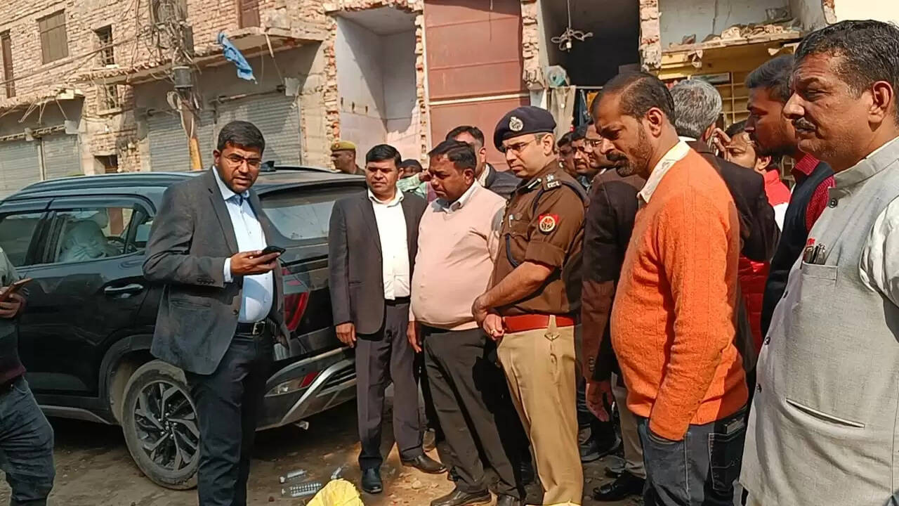 गोरखपुर की पहचान से जुड़ी महत्वपूर्ण परियोजना है विरासत गलियारा : डीएम