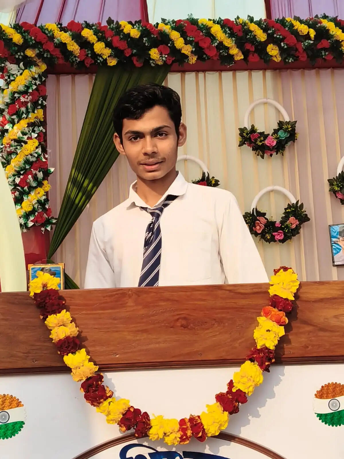 जौनपुर में राजकेशर सिंह बने टॉपर, 95.50 प्रतिशत अंक हासिल