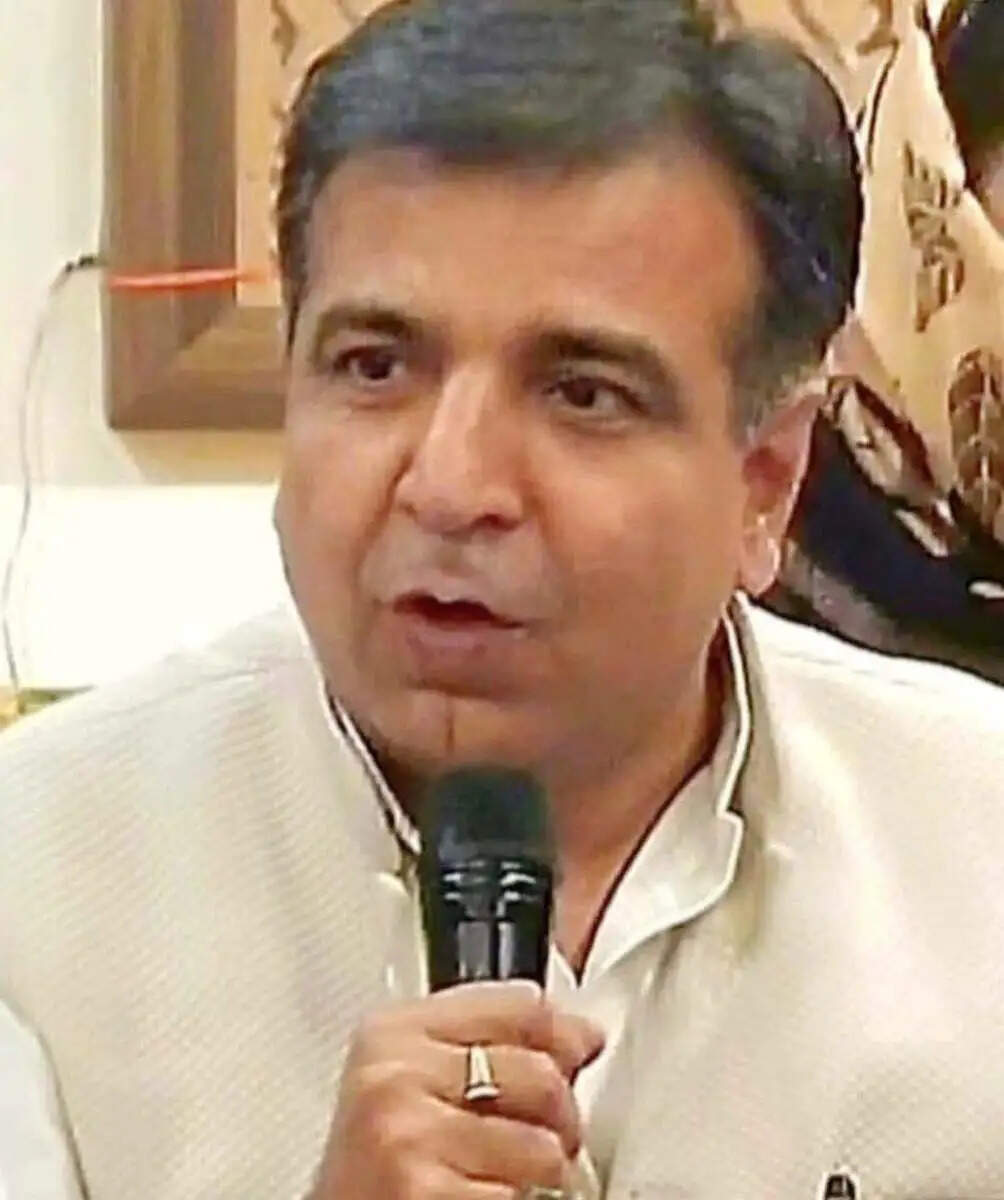 रिकॉर्ड बिजली सप्लाई के दावे फिर भी गुरुग्राम में है बिजली संकट: पंकज डावर