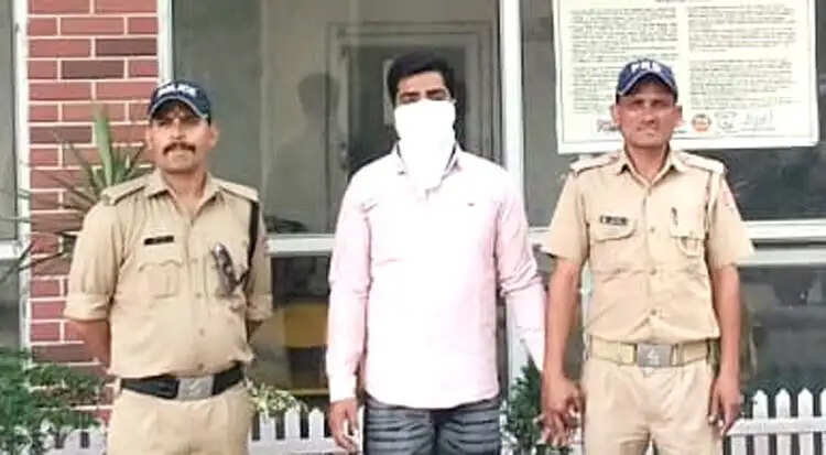 नाबालिग को बहला-फुसलाकर ले जाने वाला आरोपित गिरफ्तार