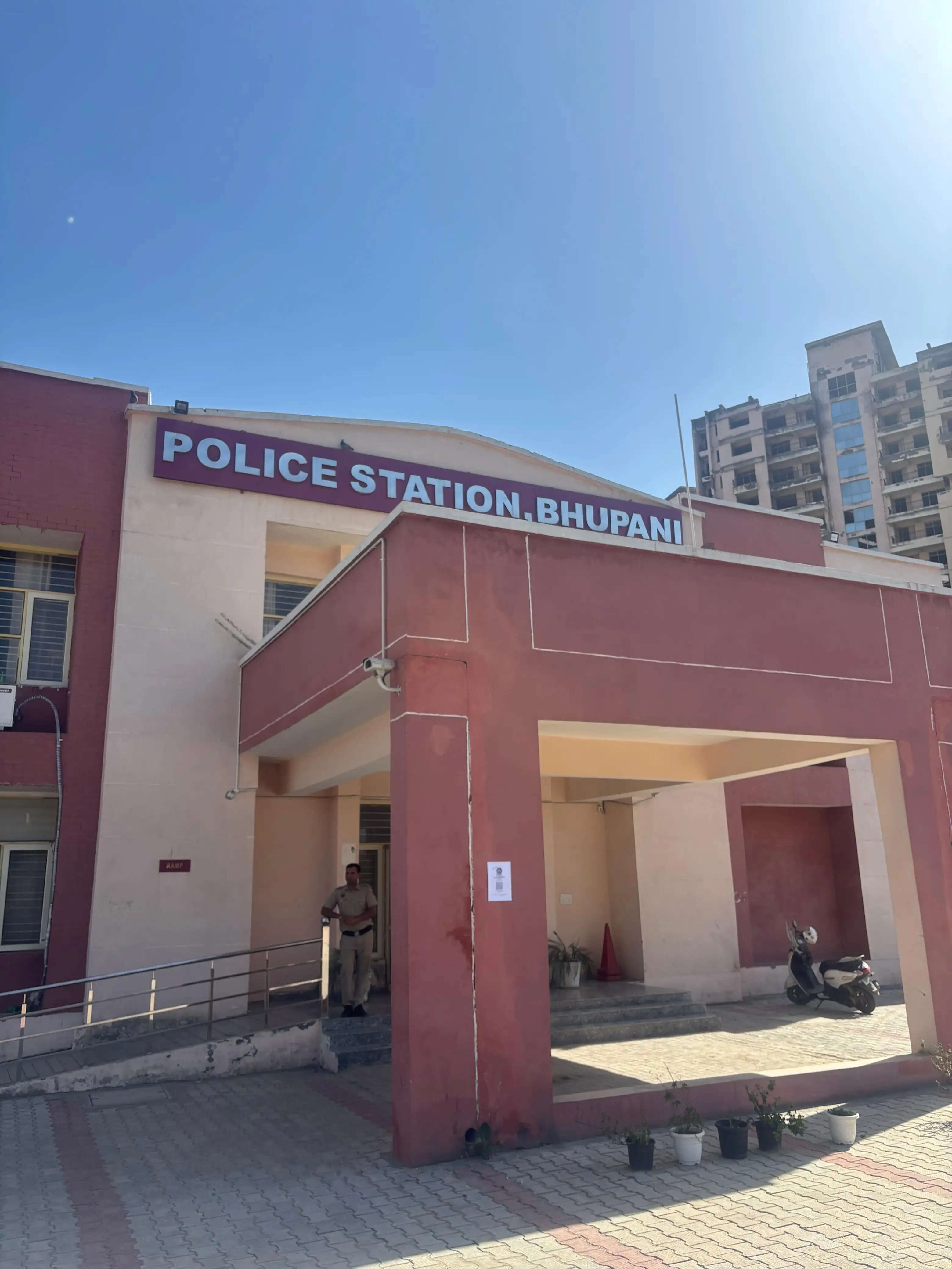 फरीदाबाद : अब क्यूआर कोड स्कैन कर दे सकेंगे थाने-चौकियों में फीडबैक